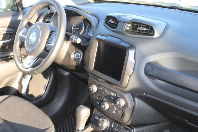 Vehicle image 18 of 35