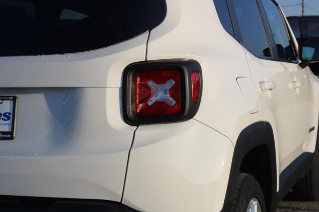 Vehicle image 9 of 35