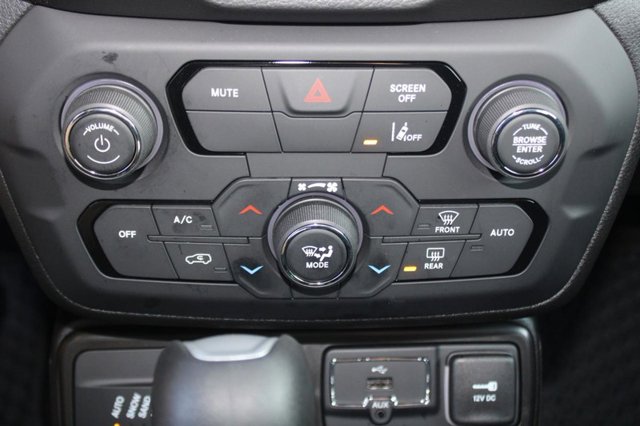 Vehicle image 26 of 35
