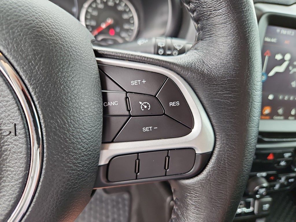 Vehicle image 18 of 41