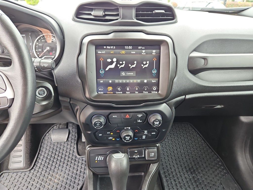 Vehicle image 20 of 41
