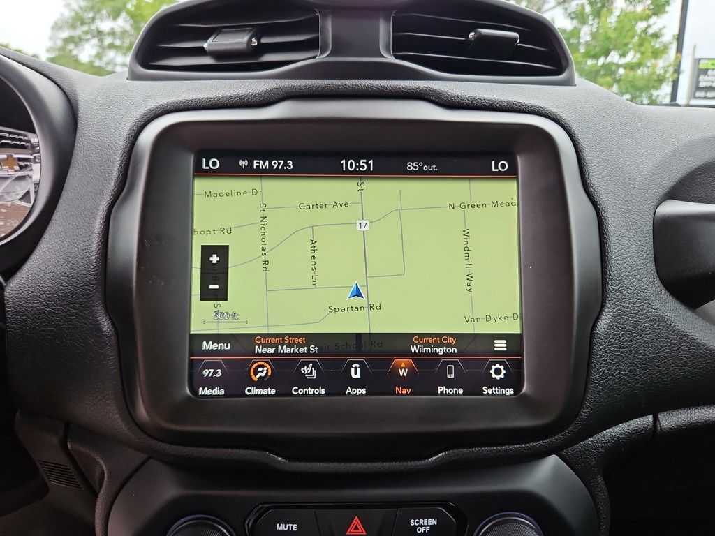 Vehicle image 23 of 41