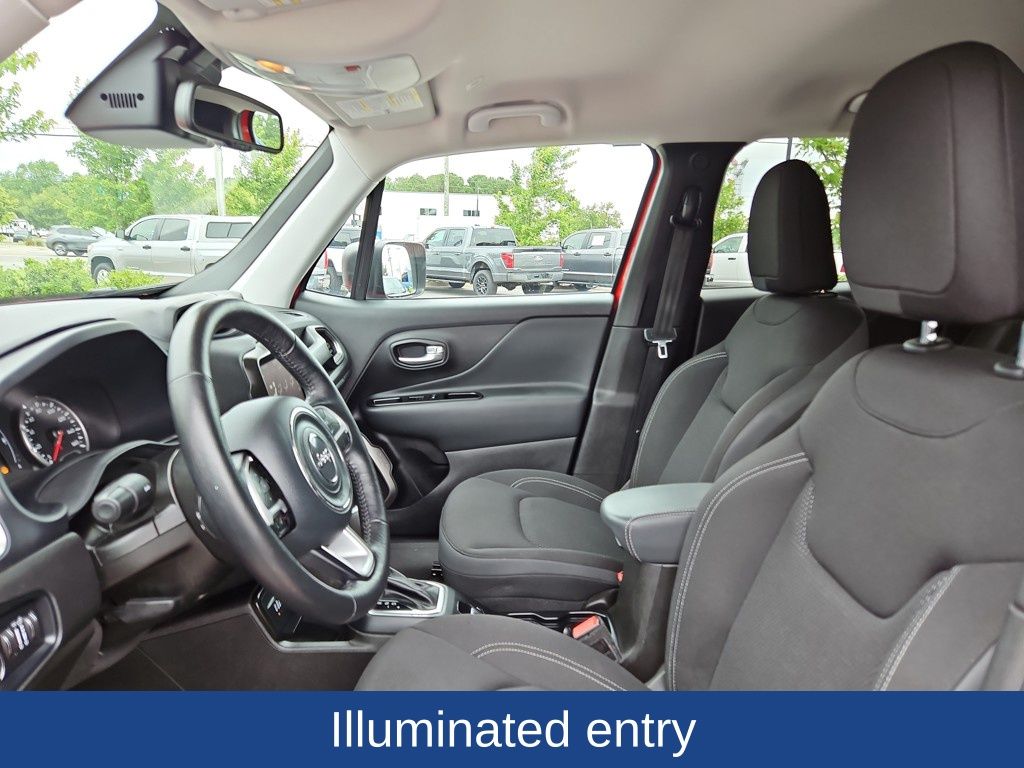 Vehicle image 13 of 41
