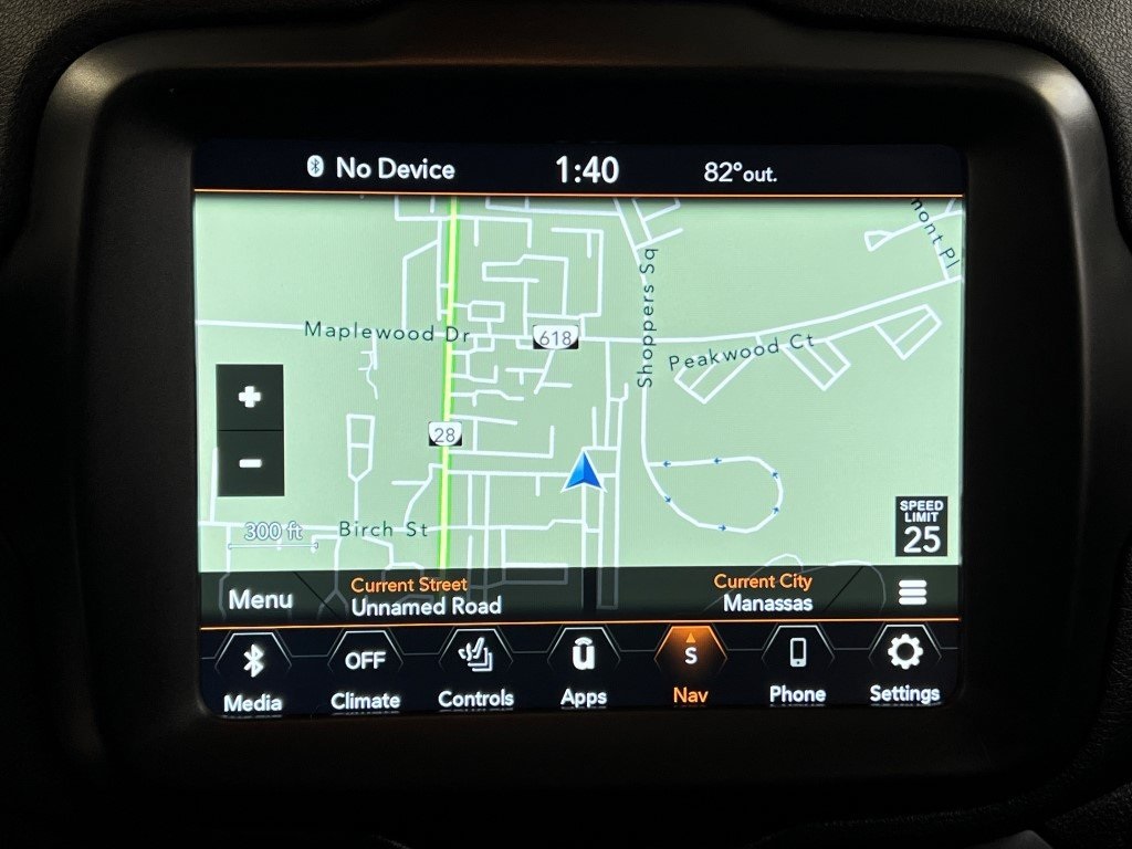 Vehicle image 27 of 42