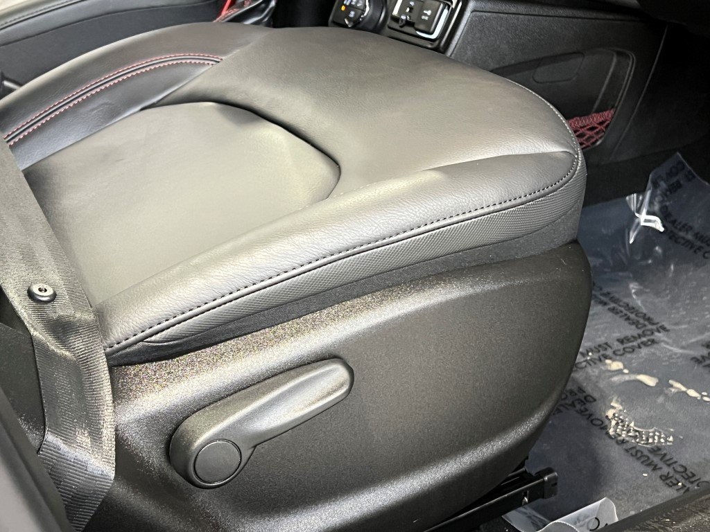 Vehicle image 12 of 42