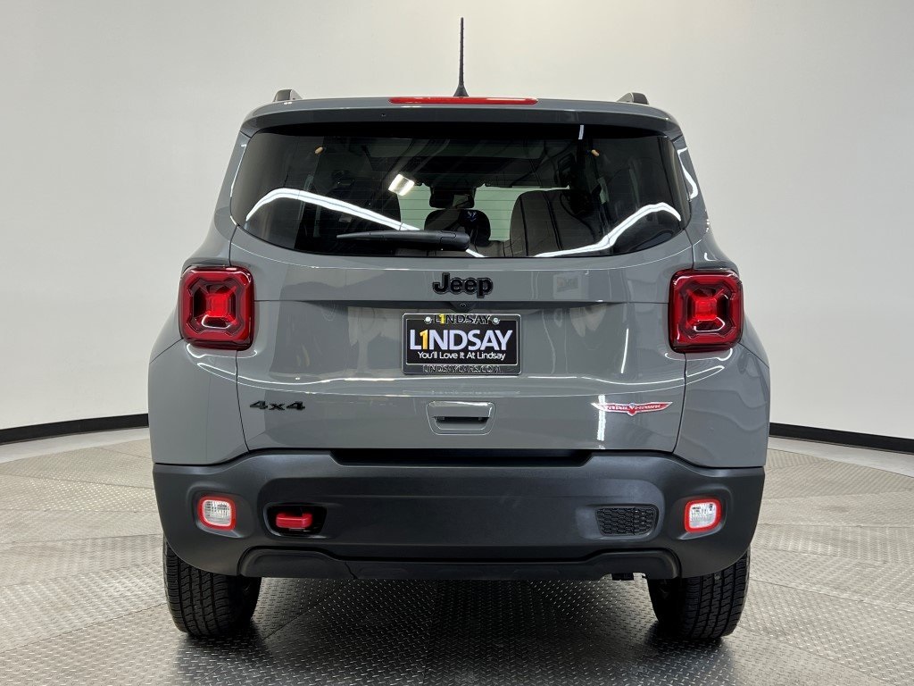 Vehicle image 6 of 42