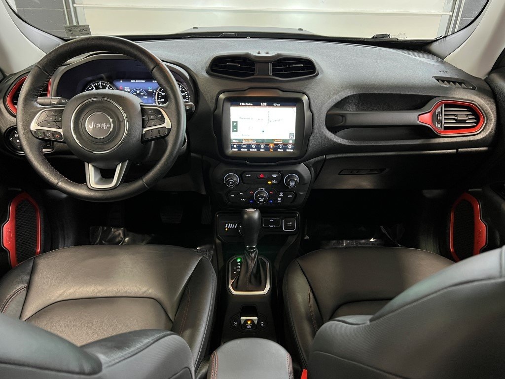 Vehicle image 19 of 42