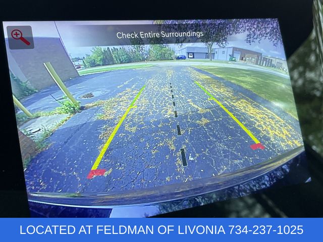 2023 Jeep Wagoneer Series III Image 25 of 38