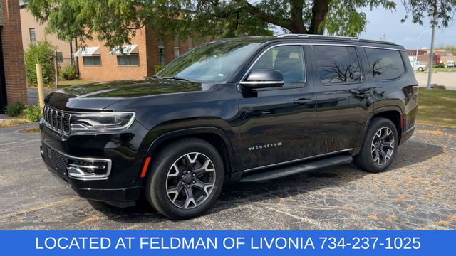 2023 Jeep Wagoneer Series III Image 2 of 38