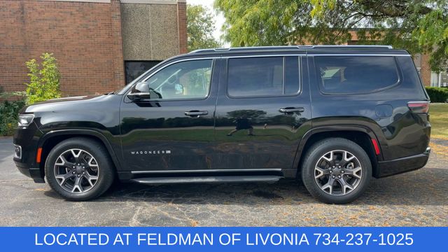 2023 Jeep Wagoneer Series III Image 8 of 38