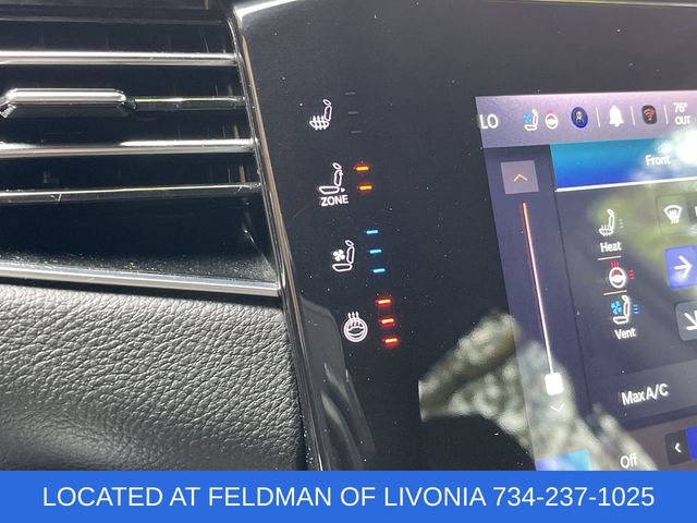 2023 Jeep Wagoneer Series III Image 29 of 38