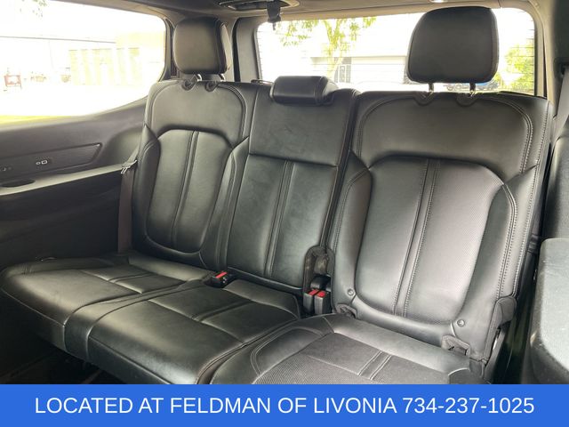 2023 Jeep Wagoneer Series III Image 16 of 38