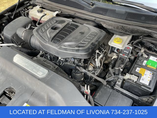 2023 Jeep Wagoneer Series III Image 9 of 38