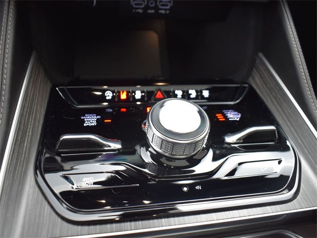 Vehicle image 52 of 58