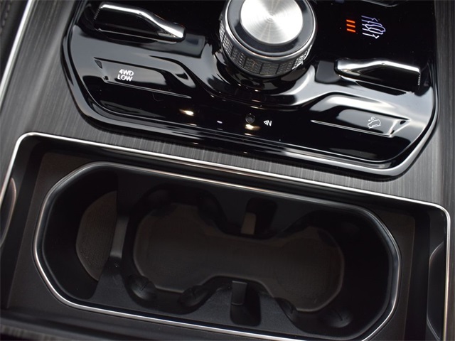 Vehicle image 53 of 58