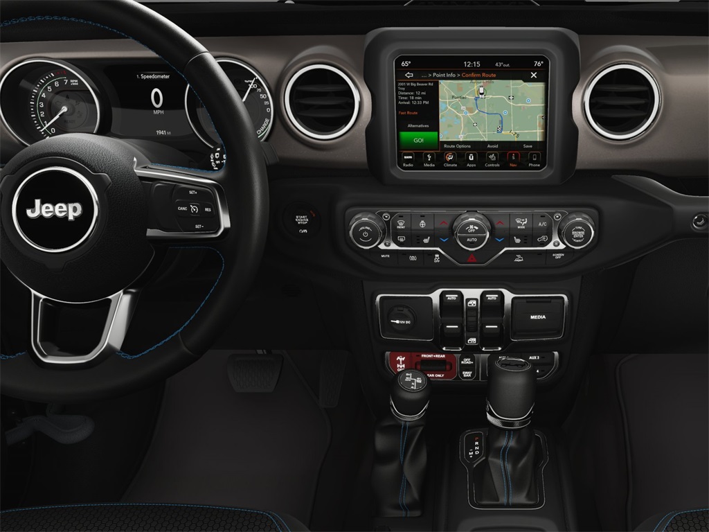 Vehicle image 24 of 26