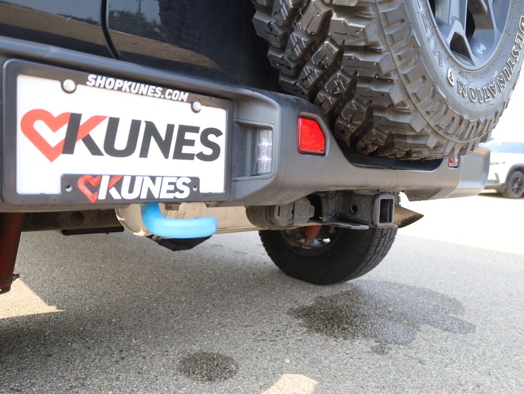 Vehicle image 9 of 46