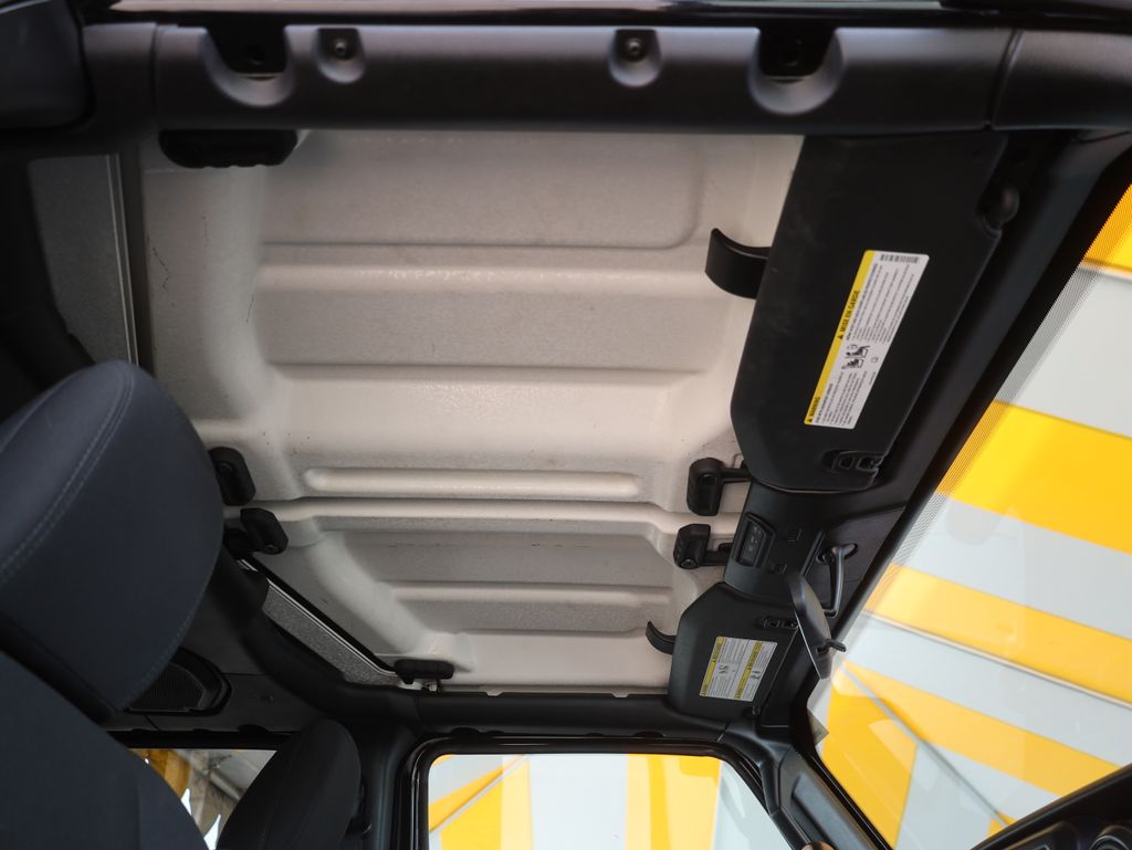 Vehicle image 19 of 46