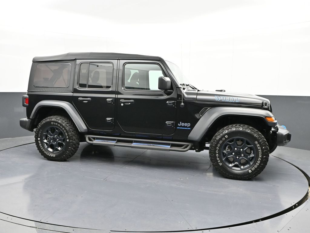 Vehicle image 9 of 31