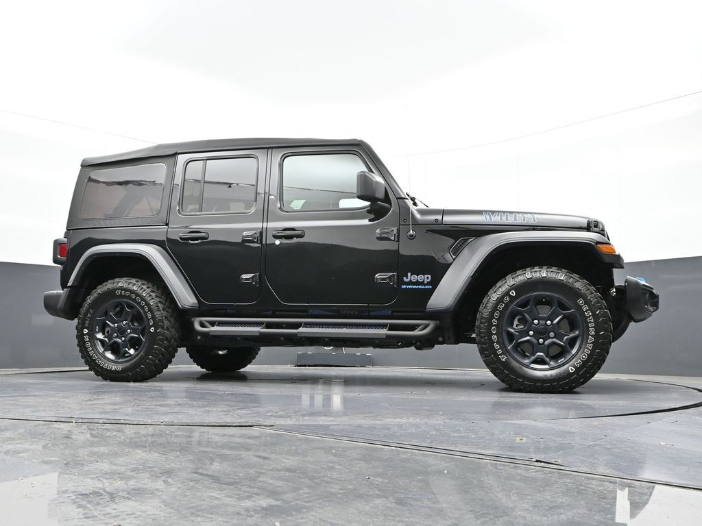 Vehicle image 13 of 31
