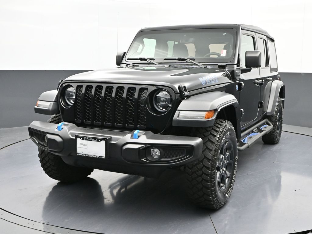 Vehicle image 4 of 31