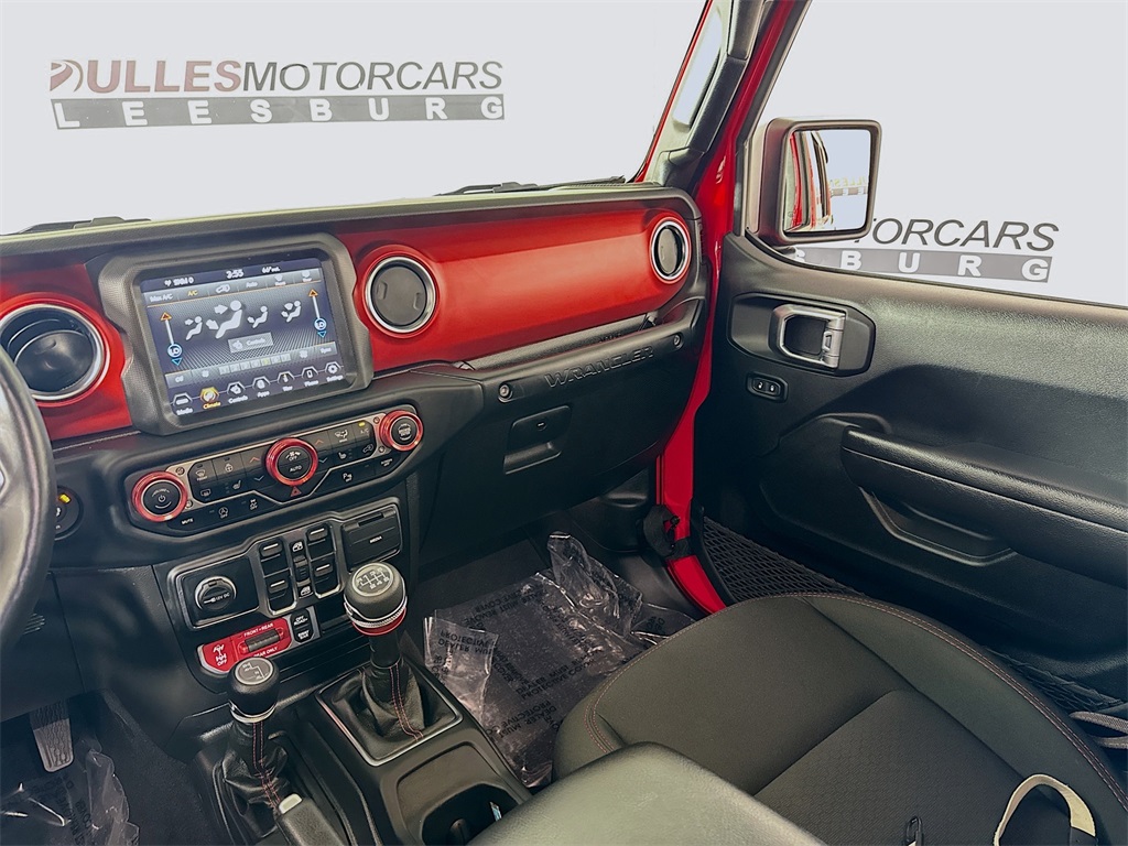 Vehicle image 23 of 31