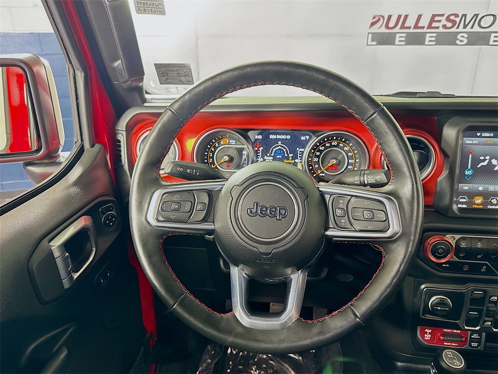 Vehicle image 11 of 31