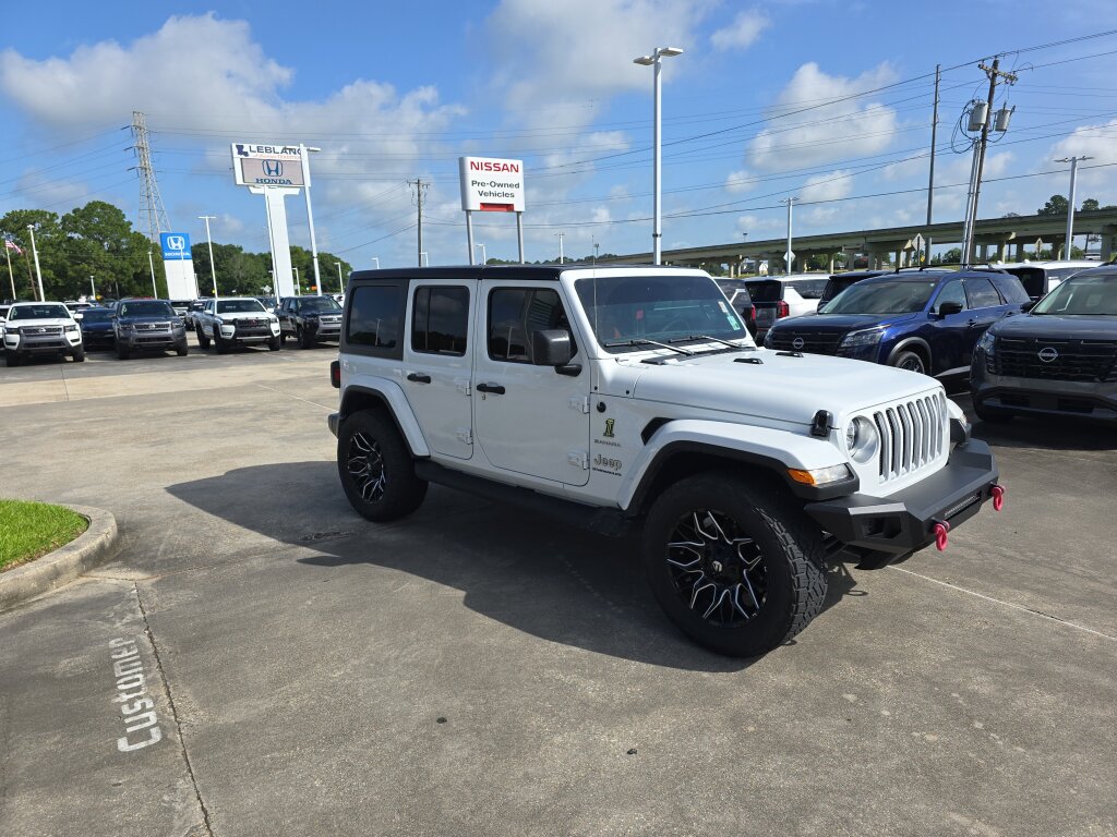 2023 Jeep Wrangler Sahara Image 3 of 16