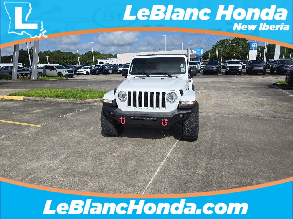 2023 Jeep Wrangler Sahara Image 2 of 16