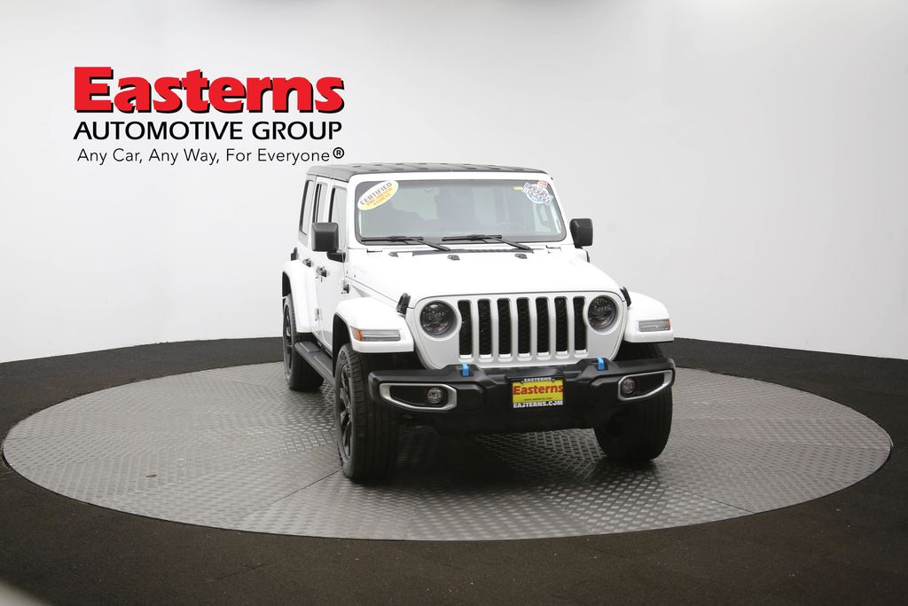 Vehicle image 28 of 63