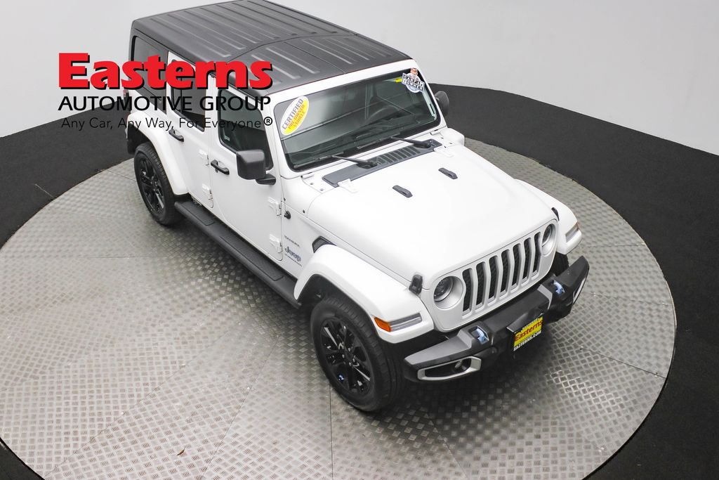 Vehicle image 11 of 63