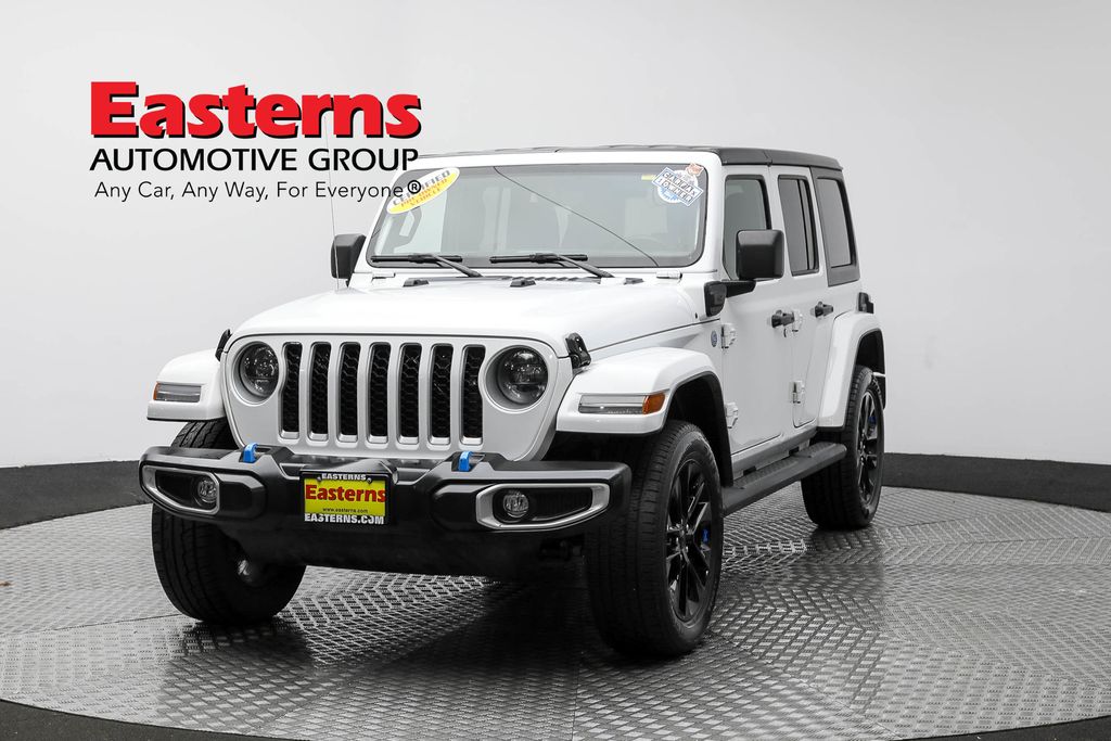 Vehicle image 9 of 63