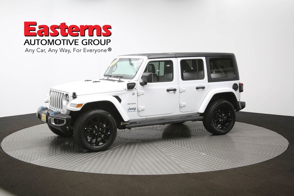 Vehicle image 32 of 63