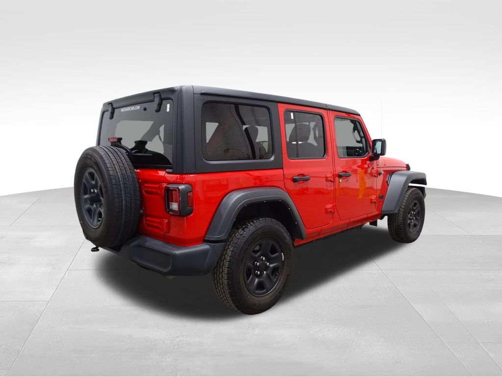 Vehicle image 5 of 39
