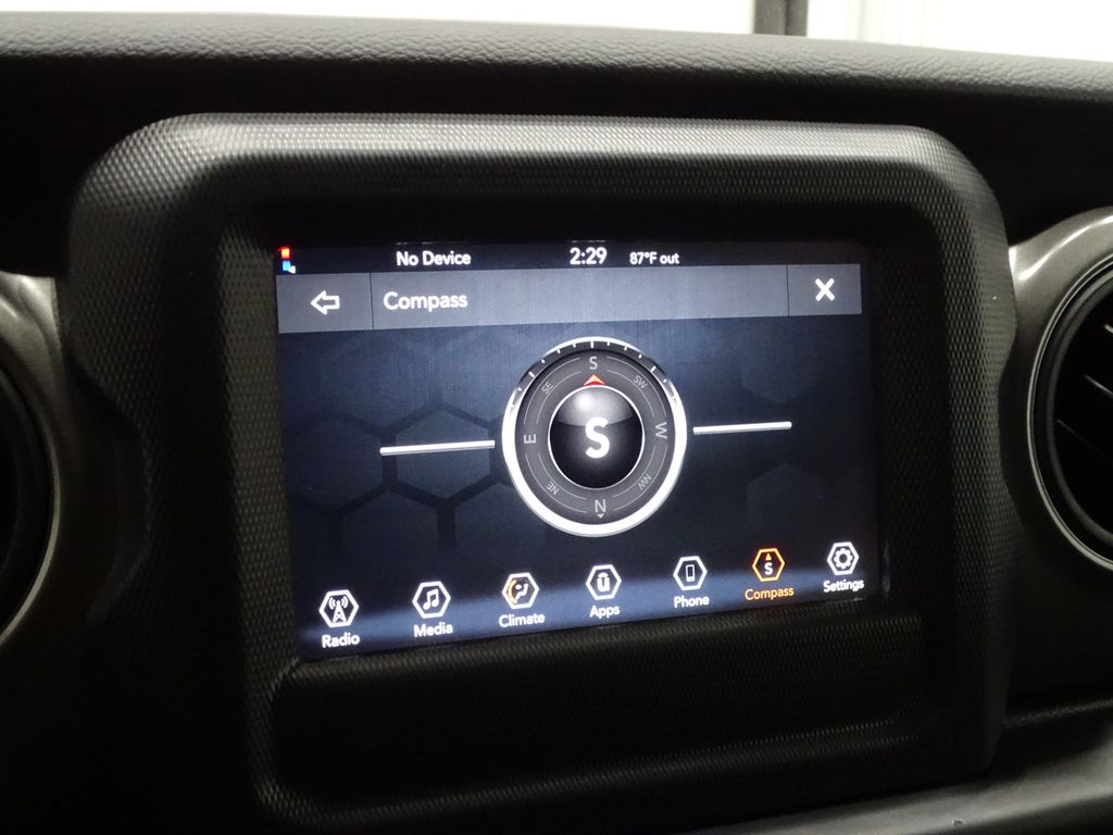 Vehicle image 23 of 39
