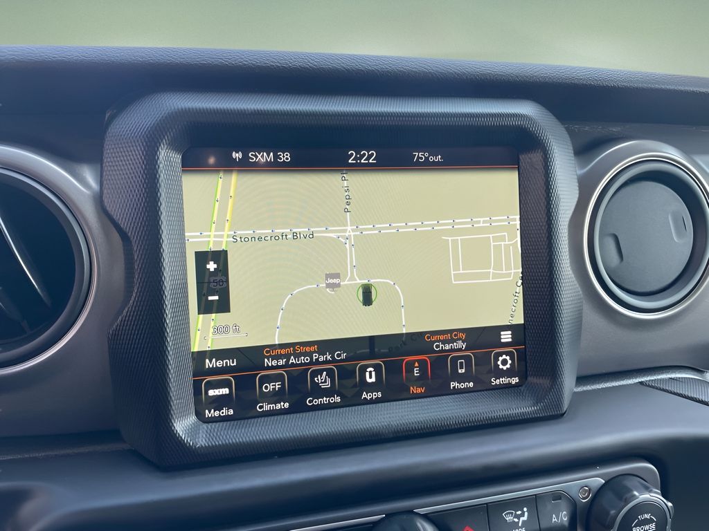 Vehicle image 23 of 29