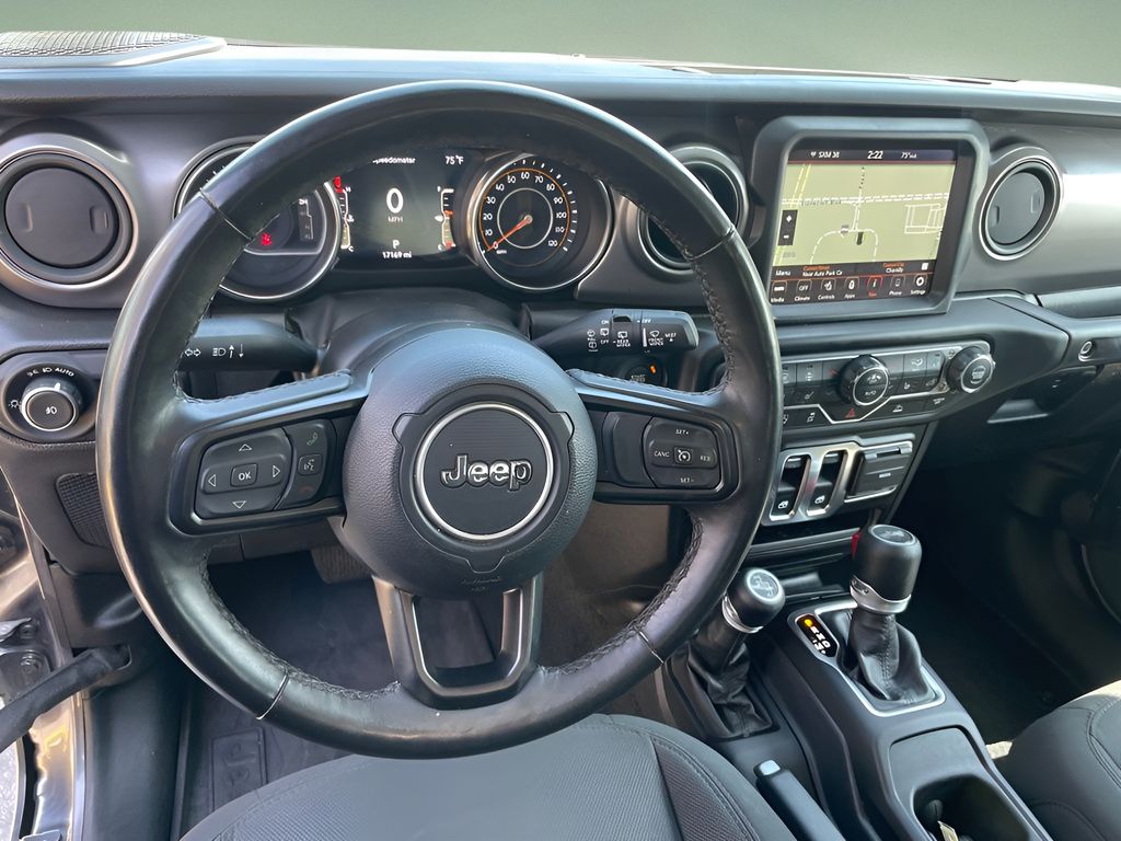 Vehicle image 20 of 29