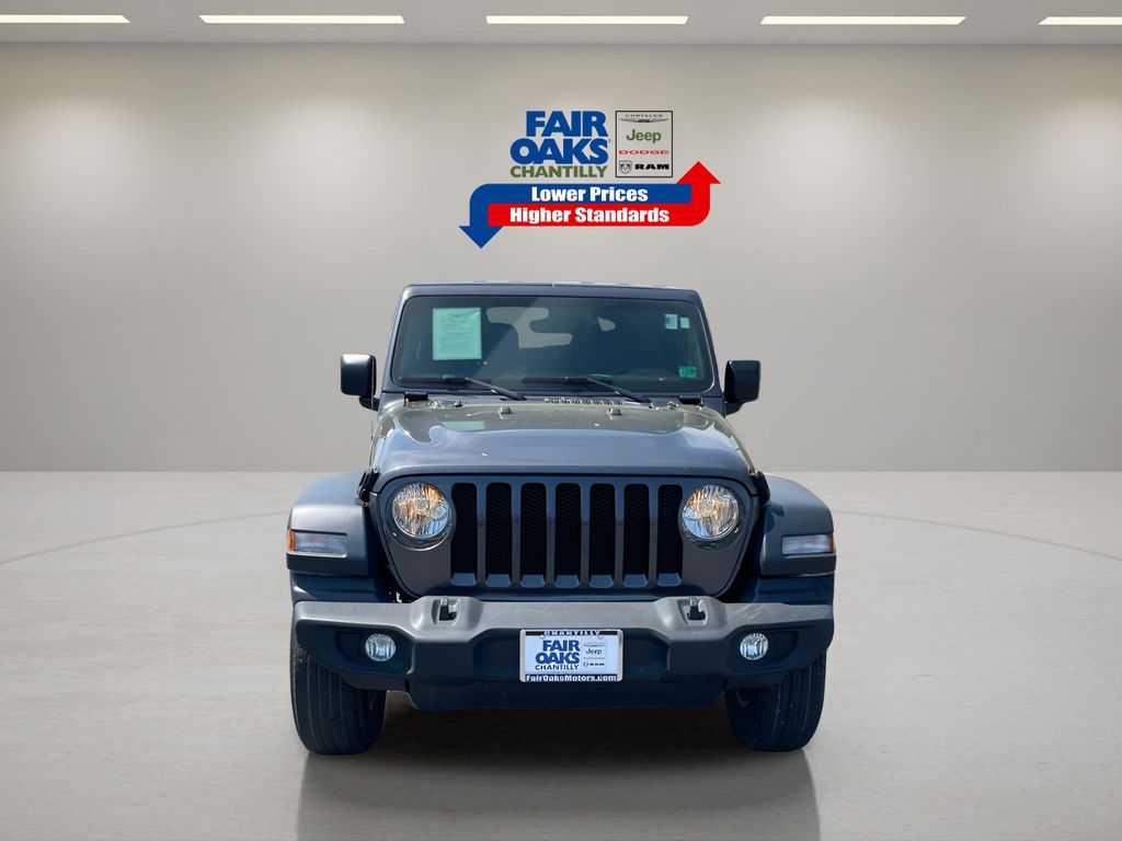 Vehicle image 4 of 29