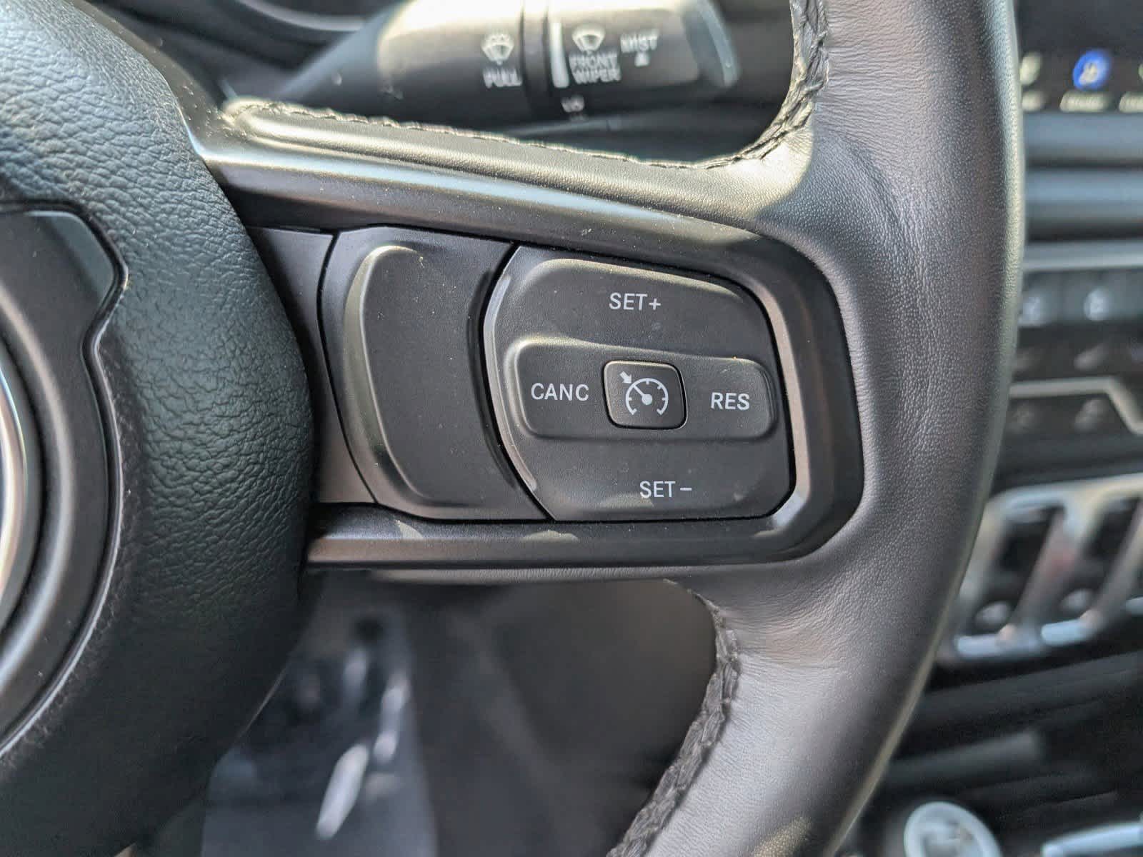 Vehicle image 23 of 26