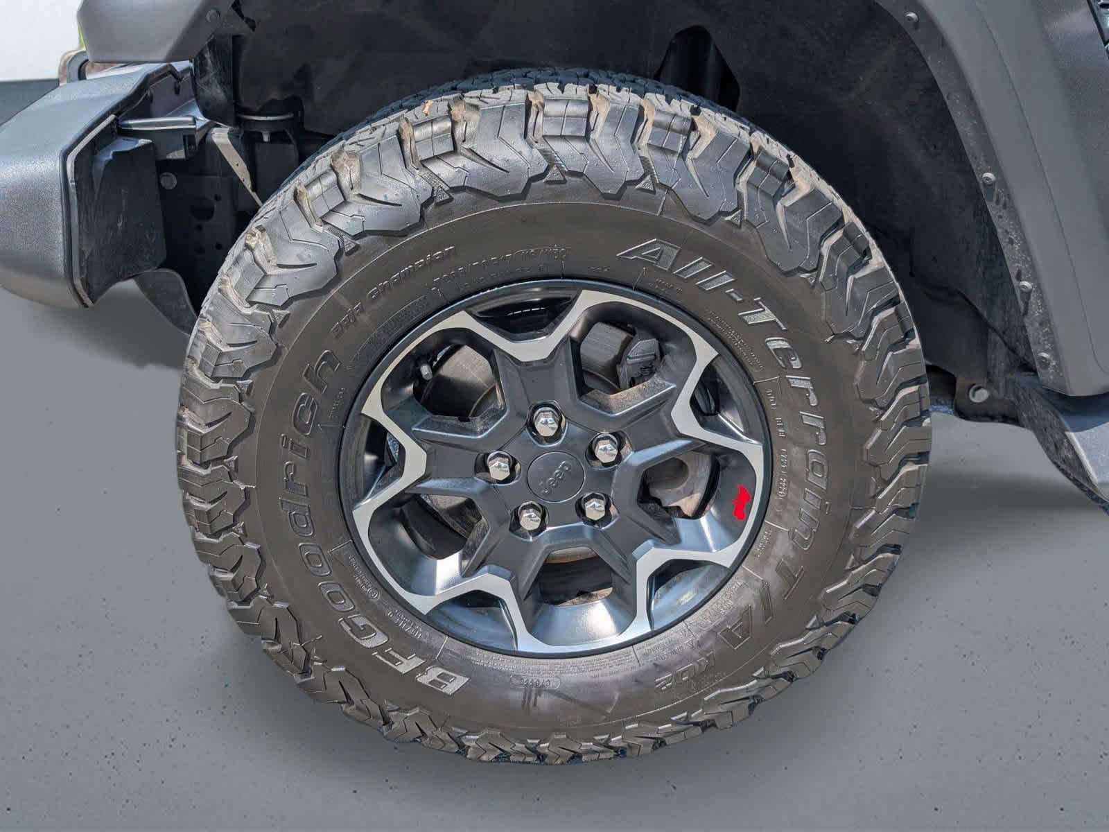 Vehicle image 7 of 26