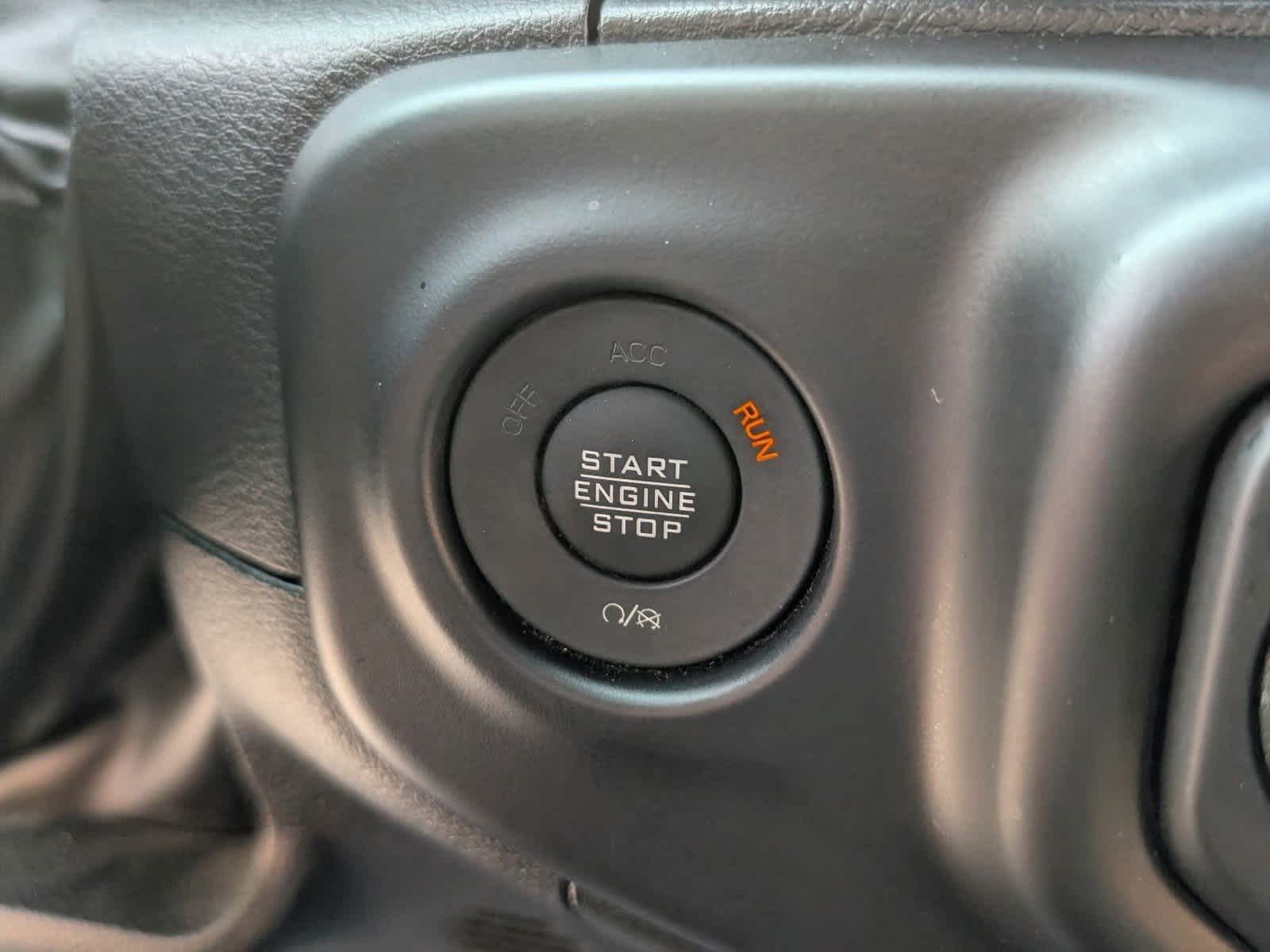 Vehicle image 20 of 26