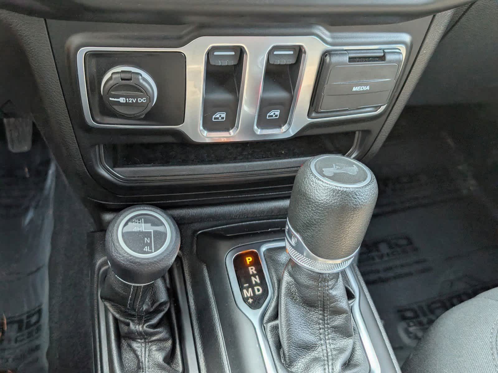 Vehicle image 19 of 26