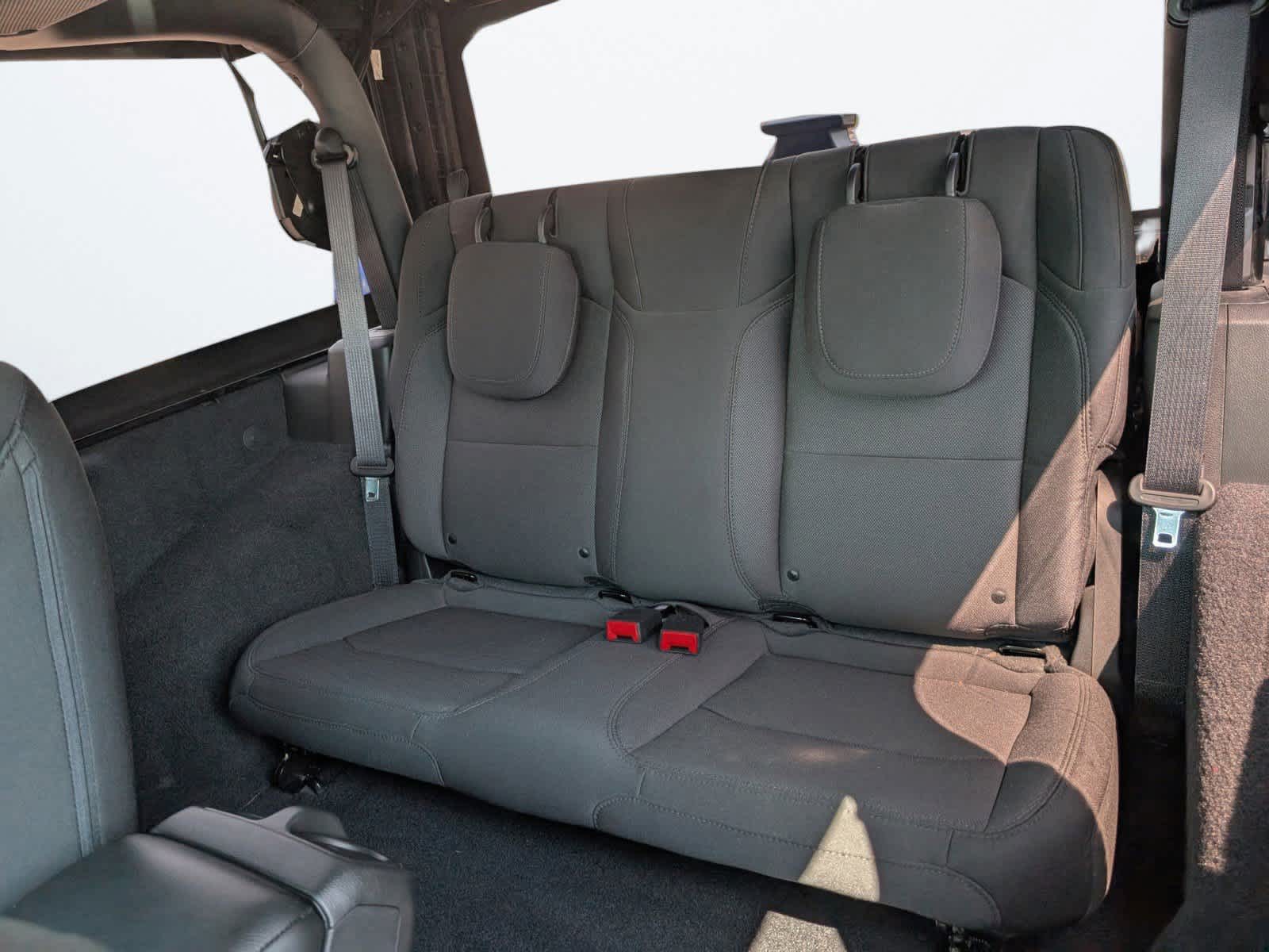 Vehicle image 11 of 26
