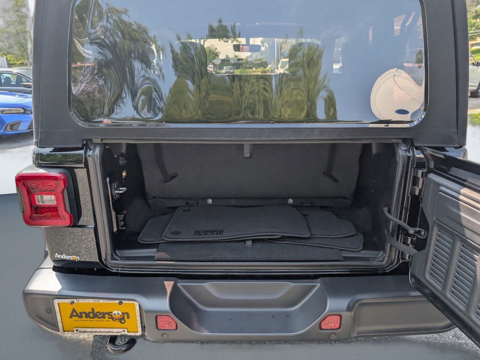 Vehicle image 8 of 26