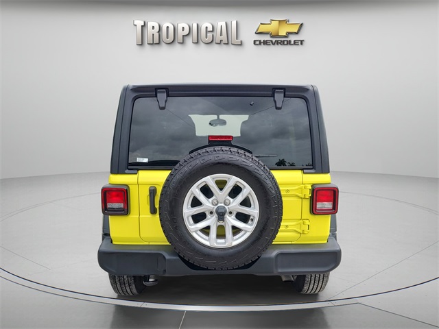 Vehicle image 8 of 35