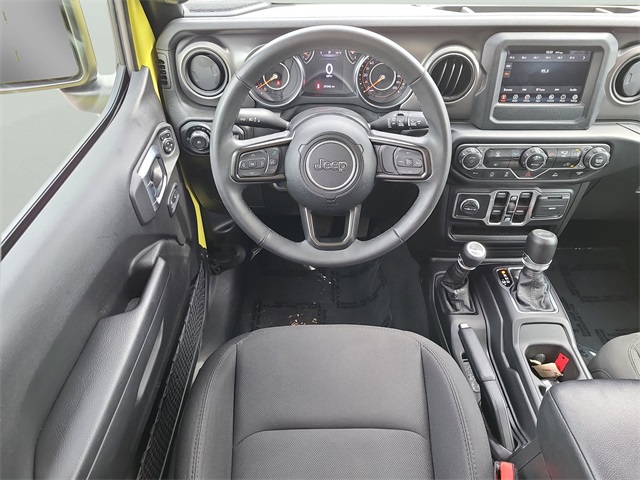 Vehicle image 19 of 35