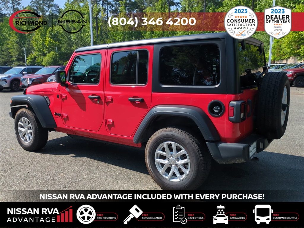 Vehicle image 9 of 38
