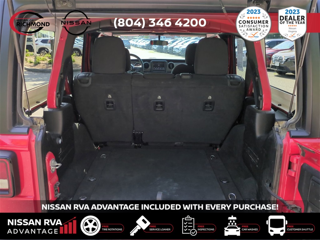 Vehicle image 14 of 38