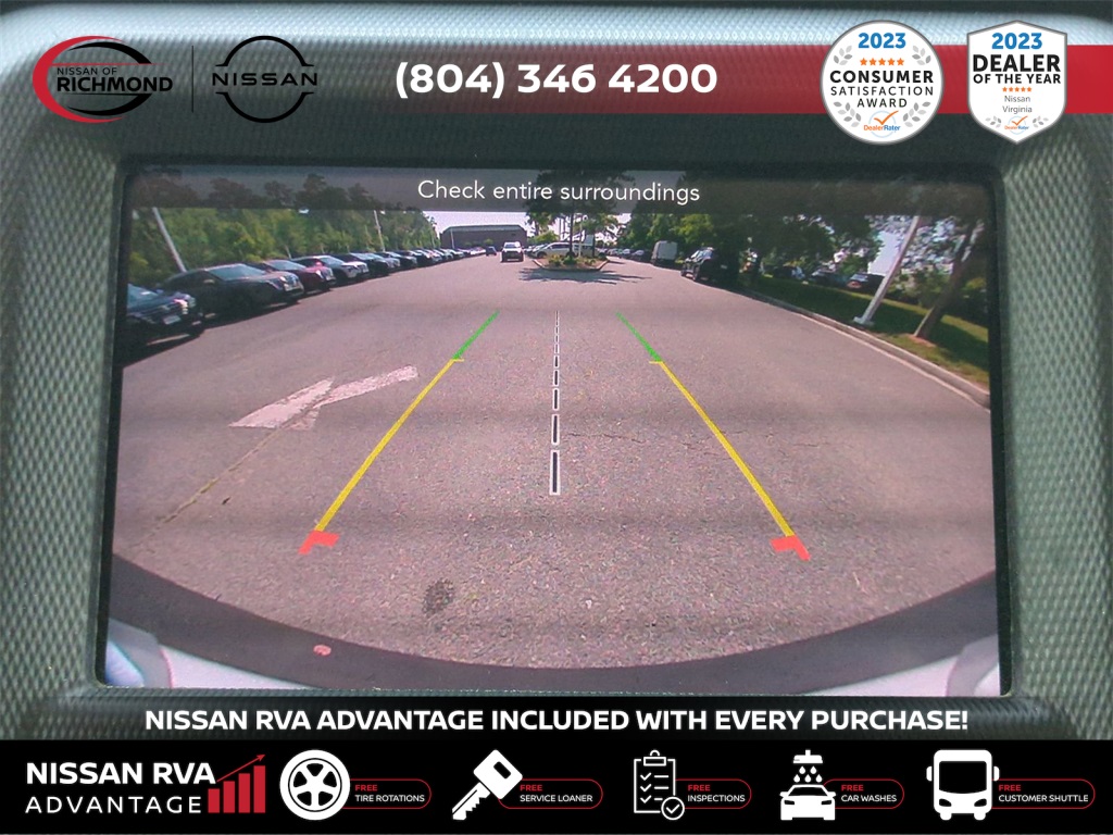 Vehicle image 21 of 38