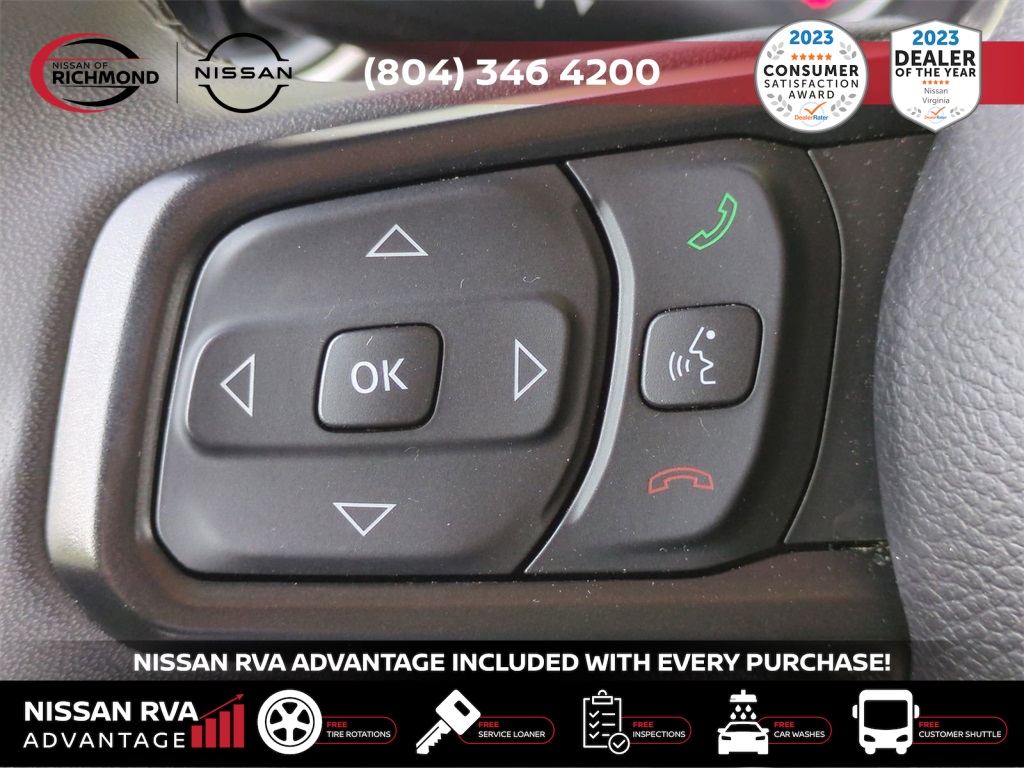 Vehicle image 24 of 38
